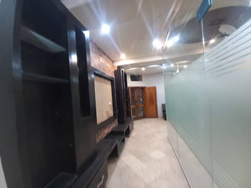 1 Kanal House for Rent in Gulberg for Family and Silent office (Call center + Software house) 13