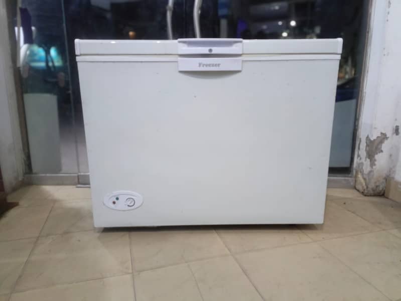 Waves Single Door Medium Size Deep FreeZeR 0