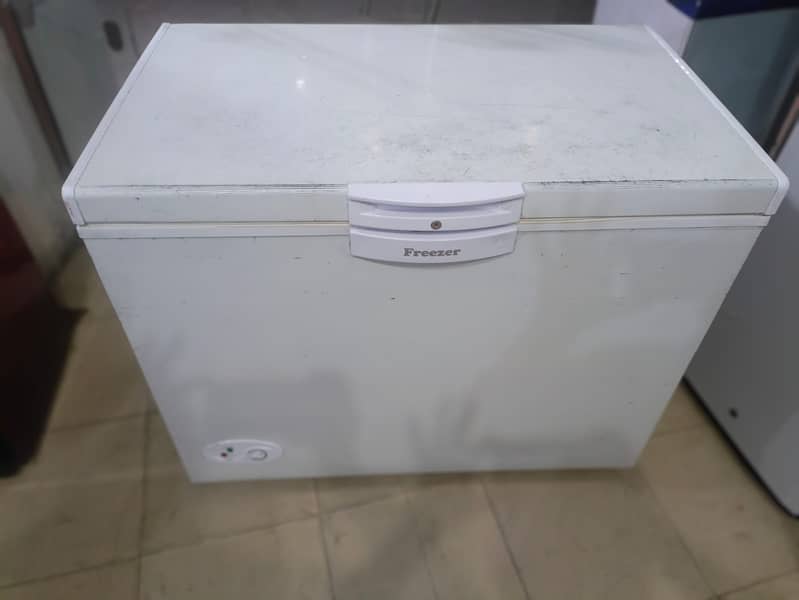 Waves Single Door Medium Size Deep FreeZeR 2