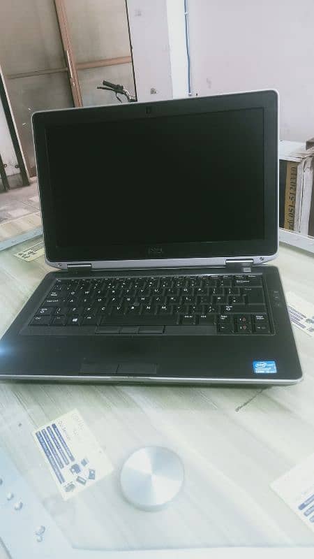 Dell latitude 6330 Core i5 3rd 4gb/320 GB urgent sale 1