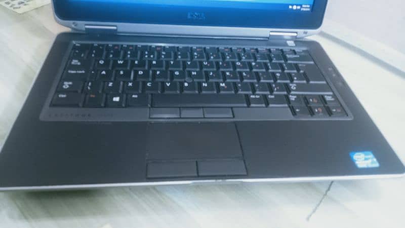 Dell latitude 6330 Core i5 3rd 4gb/320 GB urgent sale 2