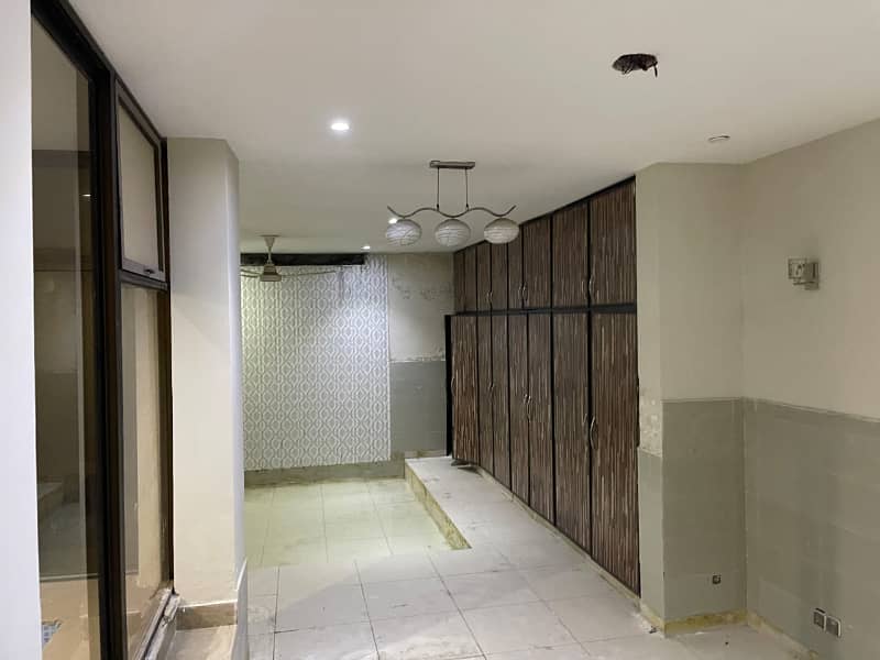 8 MARLA pool WITH BASEMENT HOUSE FOR SALE IN BAHRIA TOWN LAHORE 1