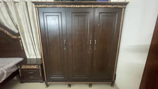 3 door cupboard