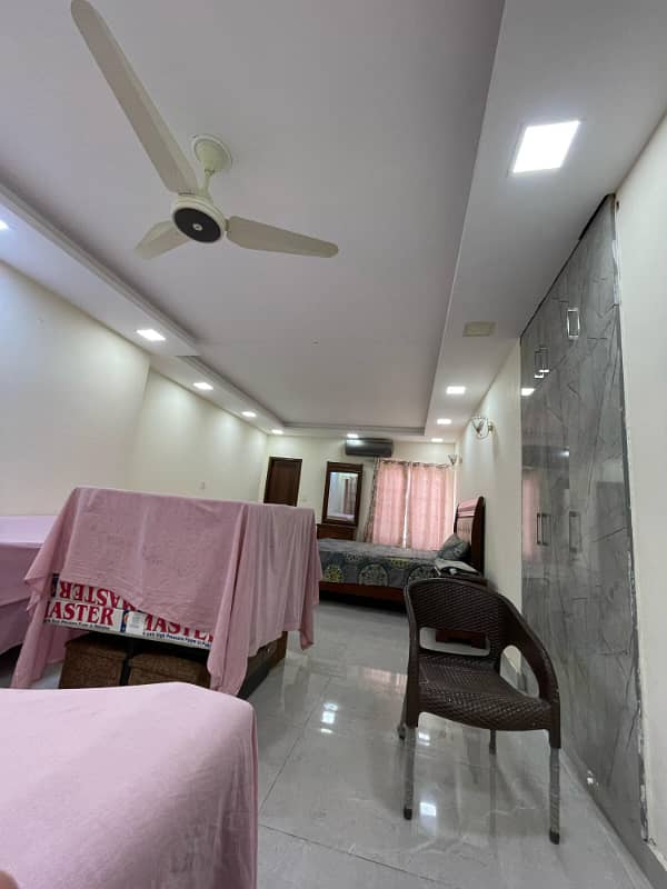 10 Marla Renovated House For Sale In Lake City - Sector M-7 Raiwind Road Lahore 17