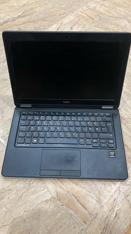 dell i5 5thgeneration 8gb ram 1