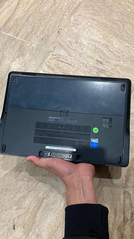 dell i5 5thgeneration 8gb ram 3