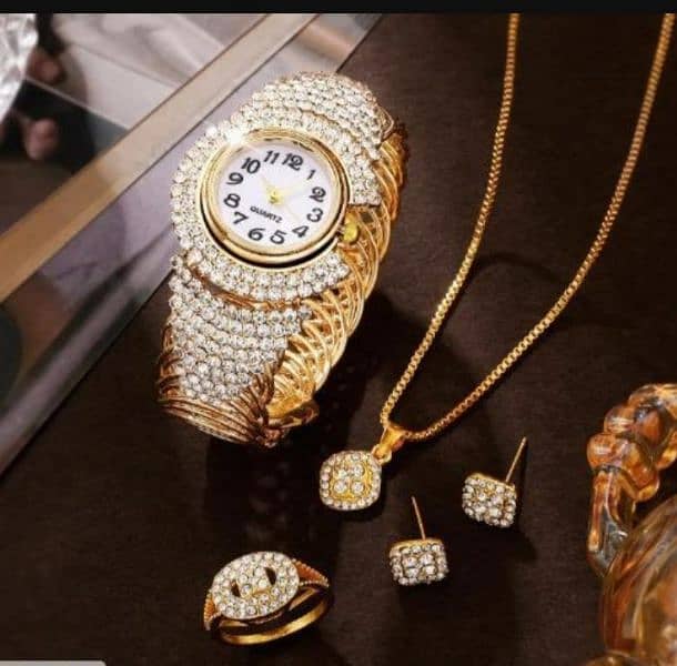 Luxury Diamond woman watch and jewelry set 2