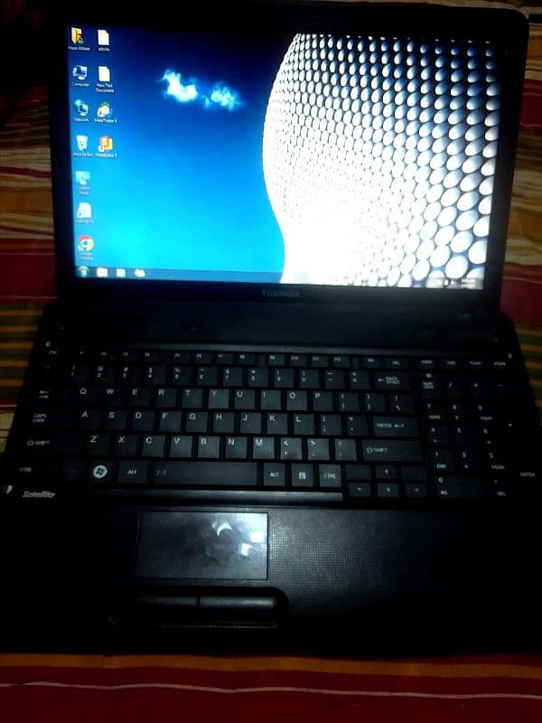 Toshiba satellite C655D 1