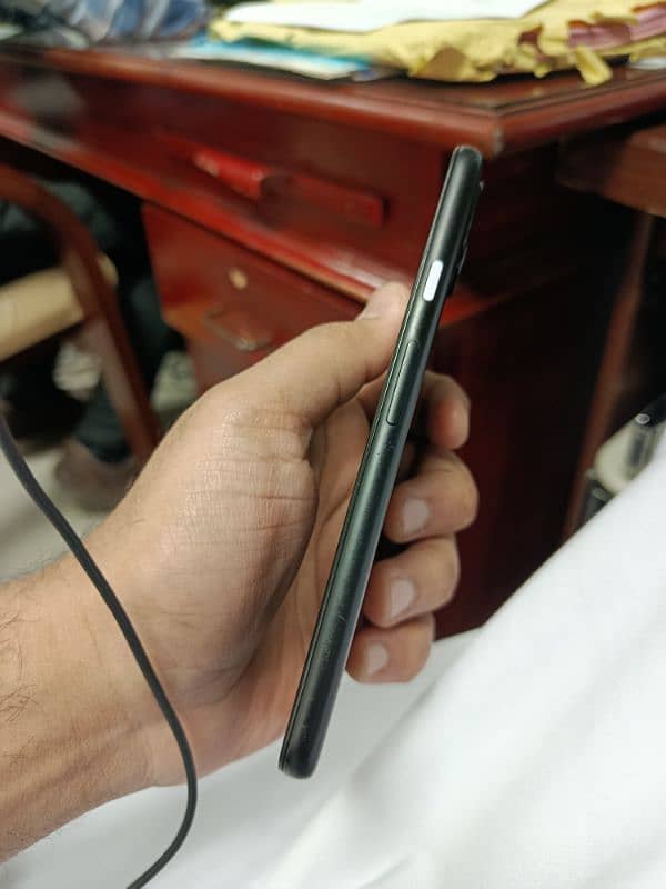 Google Pixel 4a 5G 1