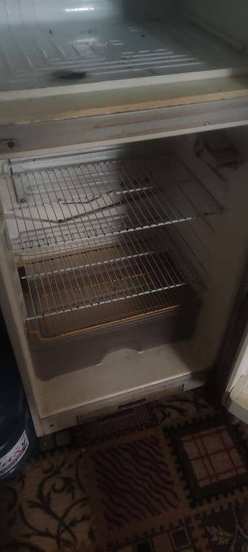 Dawlance fridge for sale 3