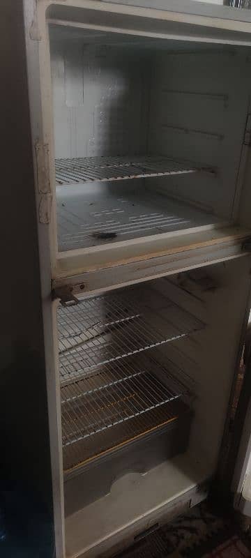 Dawlance fridge for sale 4