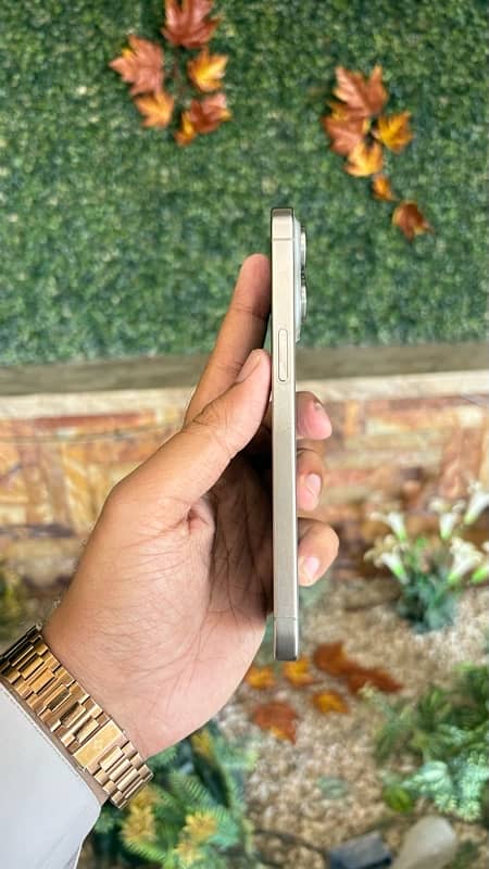 iPhone 15 Pro Max 256GB HK PTA Approved 4