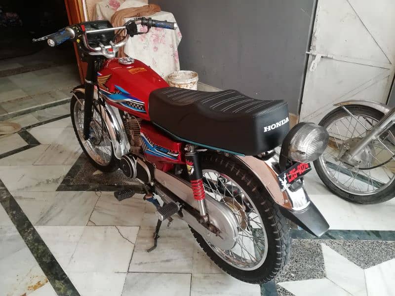 Honda 125 CG 2005 model for urgent sale 1