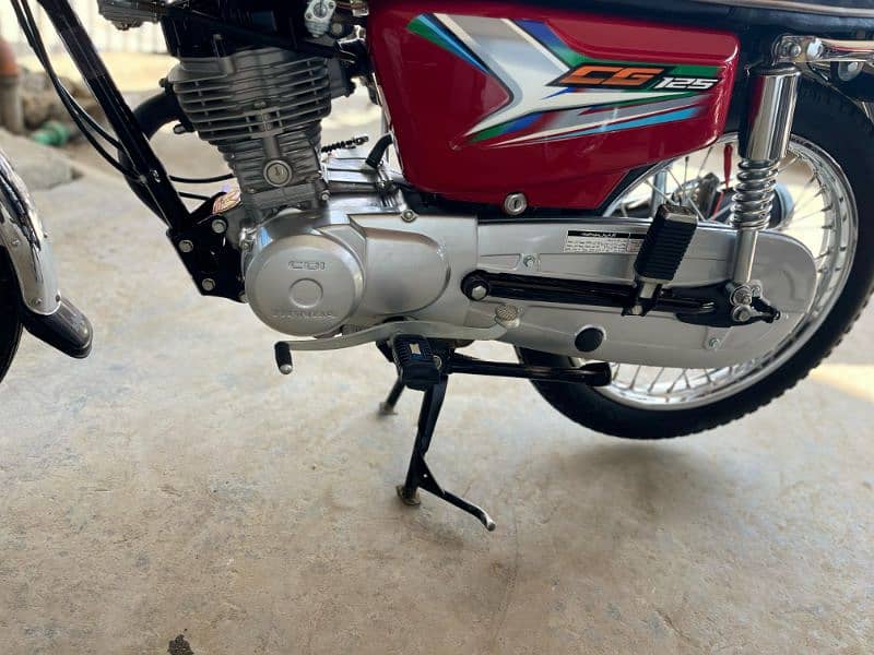 Honda 125 model 2023 ha bilkul new condition ha 3