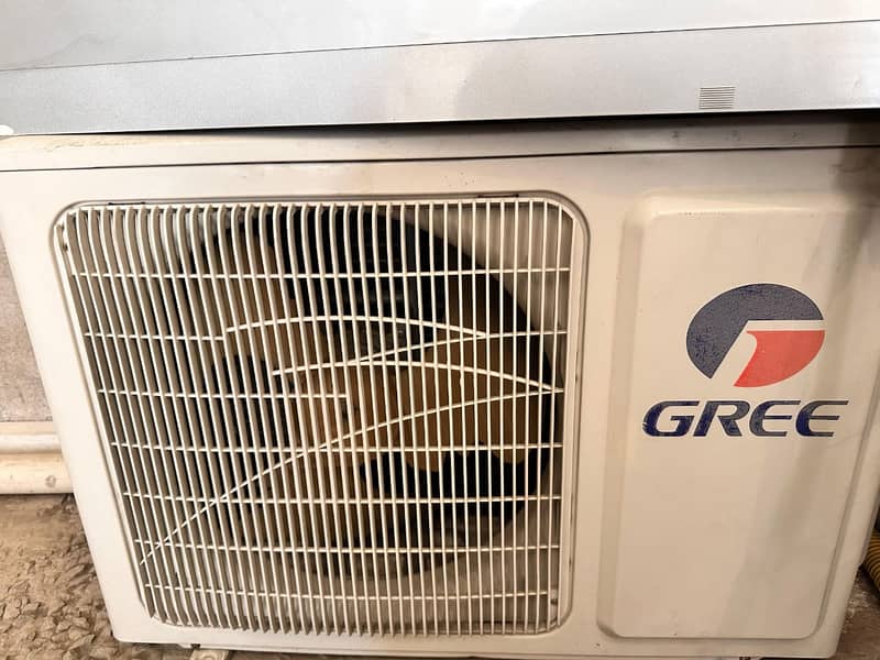 Gree AC split 1.5 ton excellent working 70k Rs 1