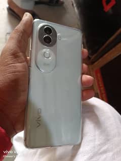 VIVO V40e 10/10