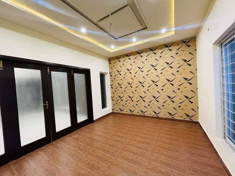 Wooden floor - Vinyl floor - wallpapers - Pvc wall panels - media wall 11