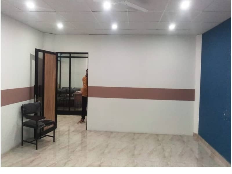 Area 1500 Square Feet Office Available For Rent Real Pictures In Main Boulevard Road Gulberg 3 Lahore 3