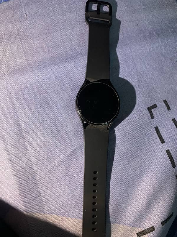 Samsung Galaxy Watch 4 1