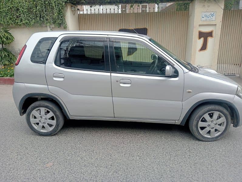 Suzuki Kei 2011 4