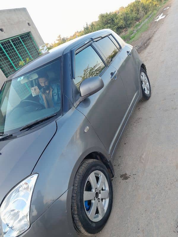 Suzuki Swift 2010 3