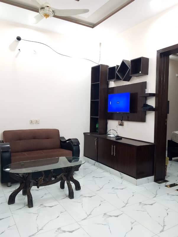 10 Marla House For Sale Wapda Town Facing Park 9