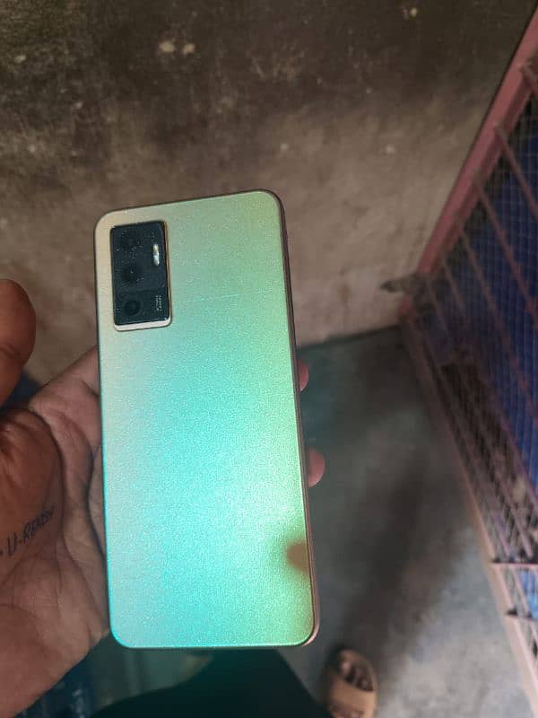 vivo v23e golden complete box 2