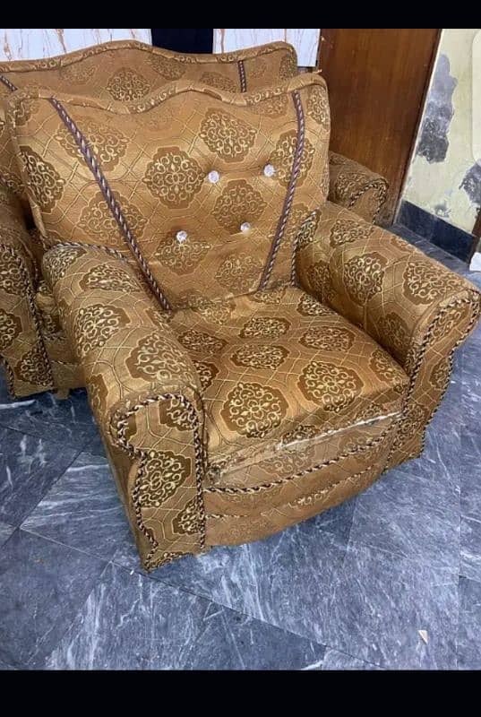 2 and 1 seater sofa for sell 2