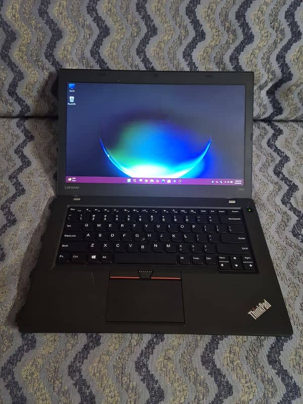 Lenovo i5 6th Generation, 8 Gb RAM, 256 Gb SSD T460 1