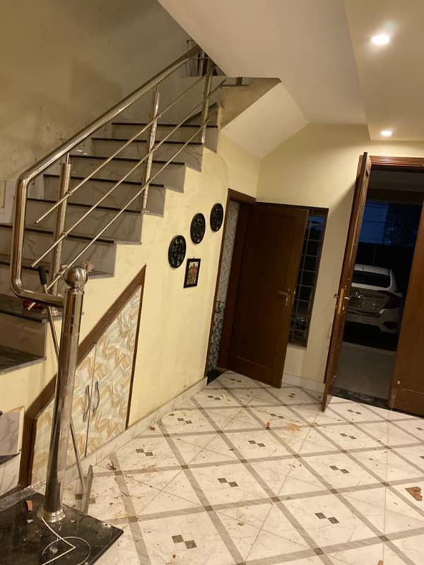 10 Marla House for Sale in R Bock, Johar Town, Lahore 4