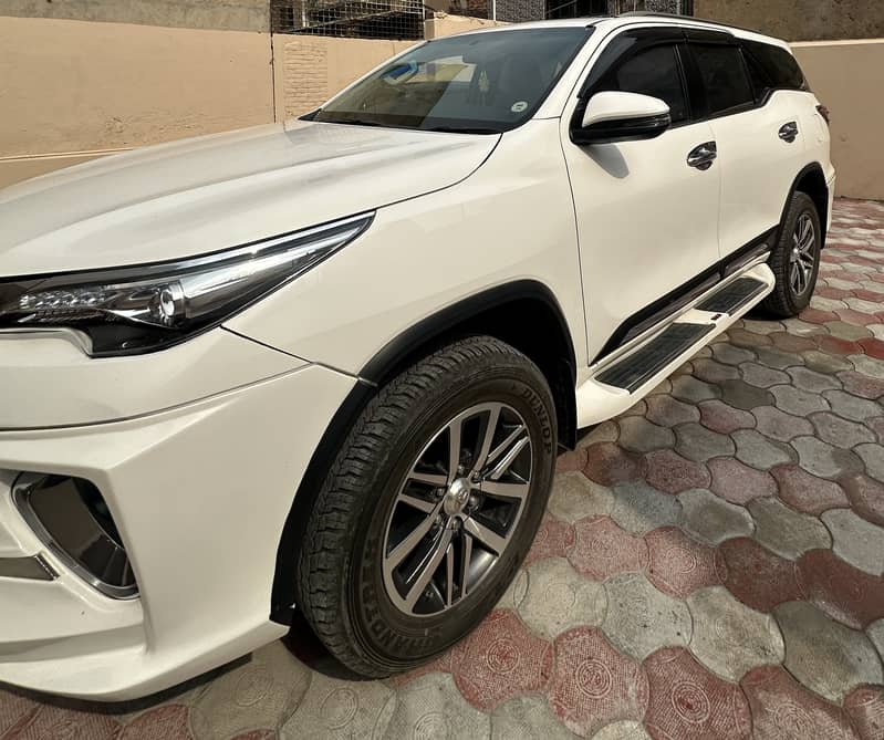 Toyota Fortuner G 2020 1