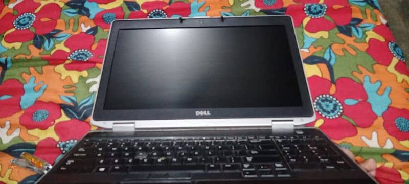 Dell Laptop 8