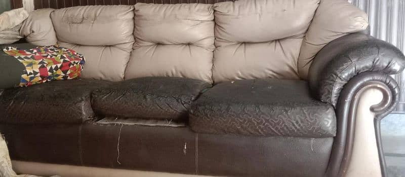 This is 5 sester sofa set 2