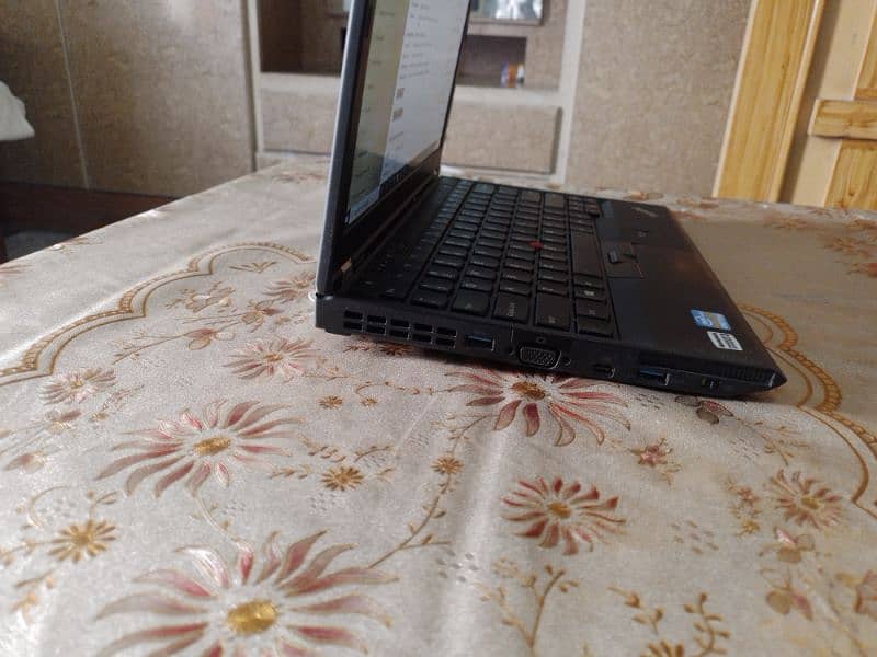 lenova laptop thinkpad 1