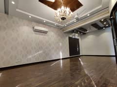 1 KANAL Upper Portion FOR SALE IN DHA PHASE 4 Lahore