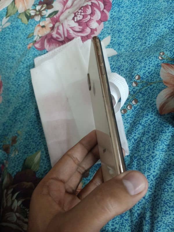 XS MAX NON PATA 64 GB 3