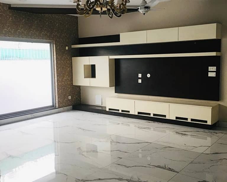 1 KANAL upper portion FOR RENT IN DHA PHASE 3 Lahore 7