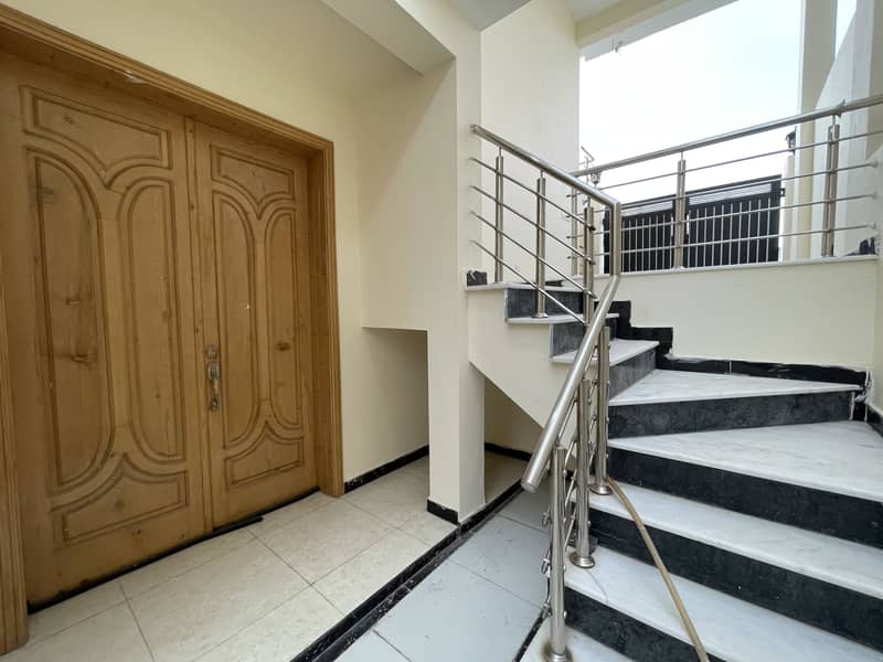 Proper Corner 1 Kanal House, Near To Main Double Road 150 Feet, House Available For Sale 21