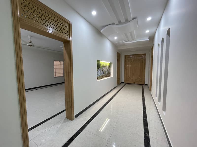 Proper Corner 1 Kanal House, Near To Main Double Road 150 Feet, House Available For Sale 22