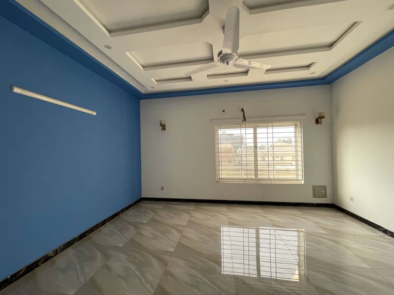 Proper Corner 1 Kanal House, Near To Main Double Road 150 Feet, House Available For Sale 29