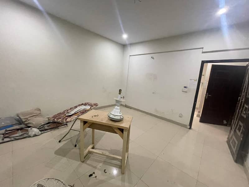 3 BED DD UPPER PROTION FOR SALE IN GULSHAN-E-IQBAL 13 D 2 15