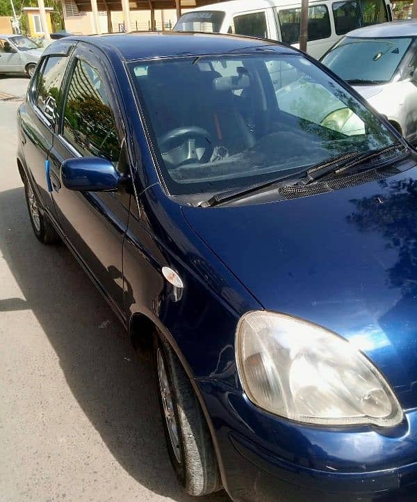 Toyota Vitz 2003 1