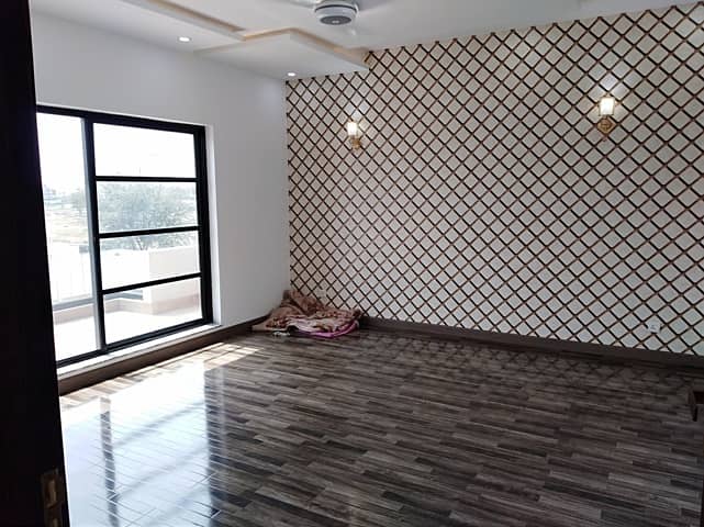 1 Kanal Modern New Design Out House Prime Hot For Sale dha Phase1 17