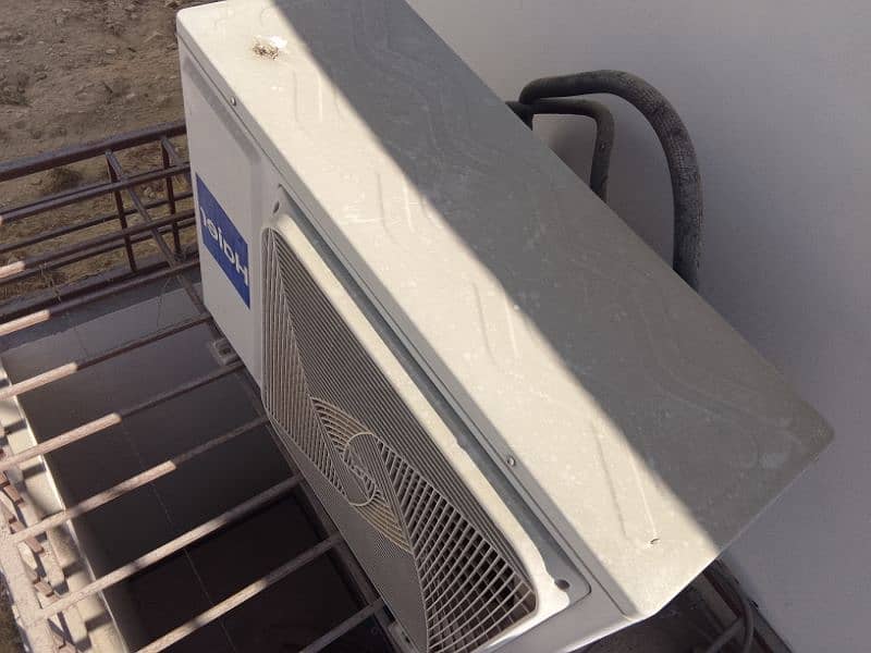 1.5 Ton Haier Inverter Ac (in warranty) 1