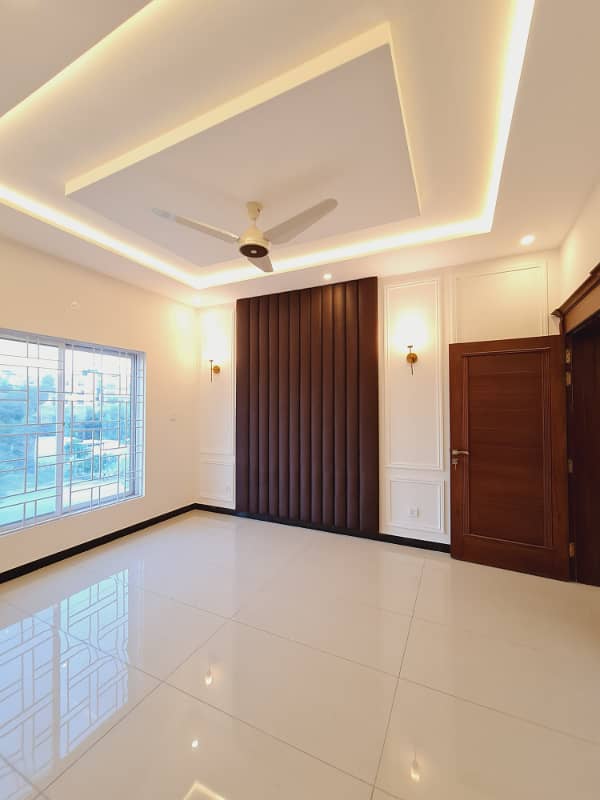 Semi Furnished Neo Classical Double Unit Designer House For Sale 27