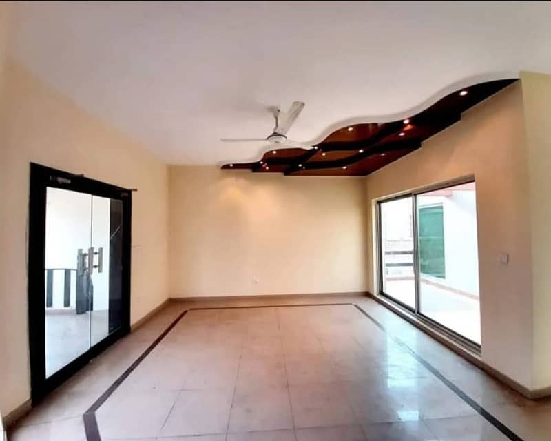 1 KANAL upper portion FOR RENT IN DHA PHASE 6 LAHORE 6