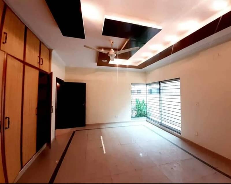 1 KANAL upper portion FOR RENT IN DHA PHASE 6 LAHORE 17