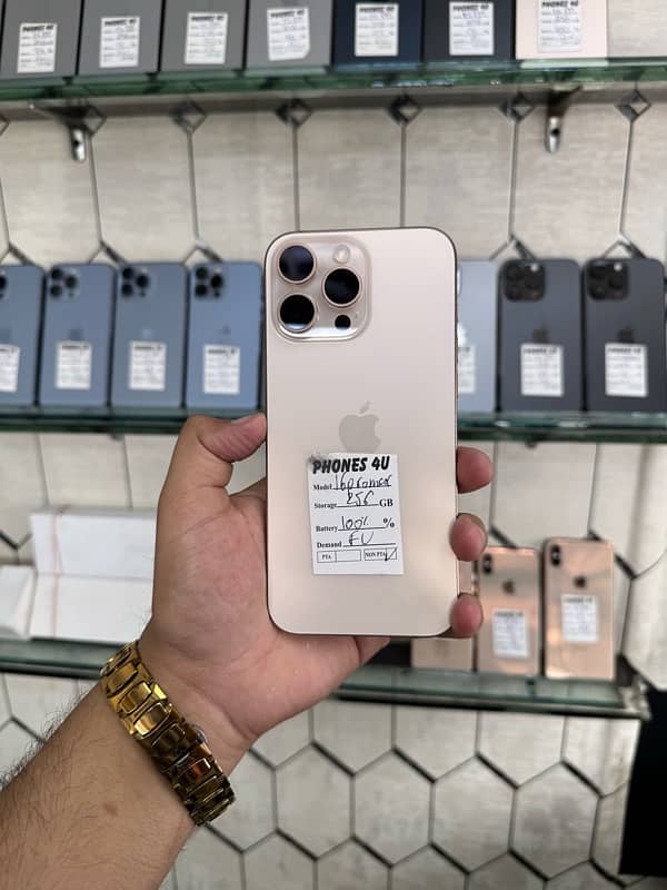 I phone 16 pro max 256gb Non PTA factory unlocked 9