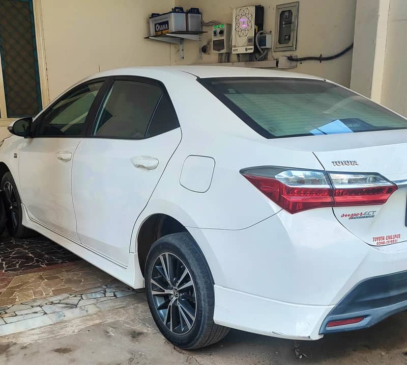 Toyota Corolla Altis 2021 5