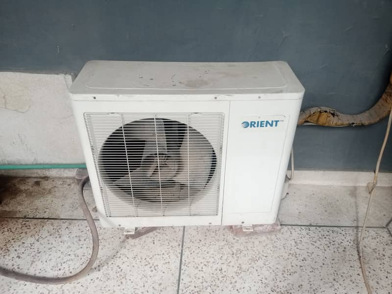 Orient ac just gass leak baki all ok 0